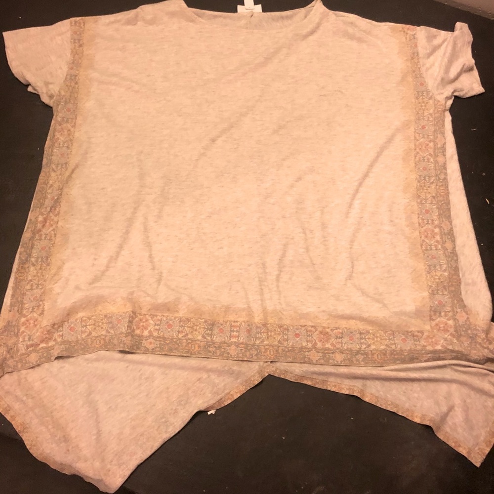 Asymmetrical shirt